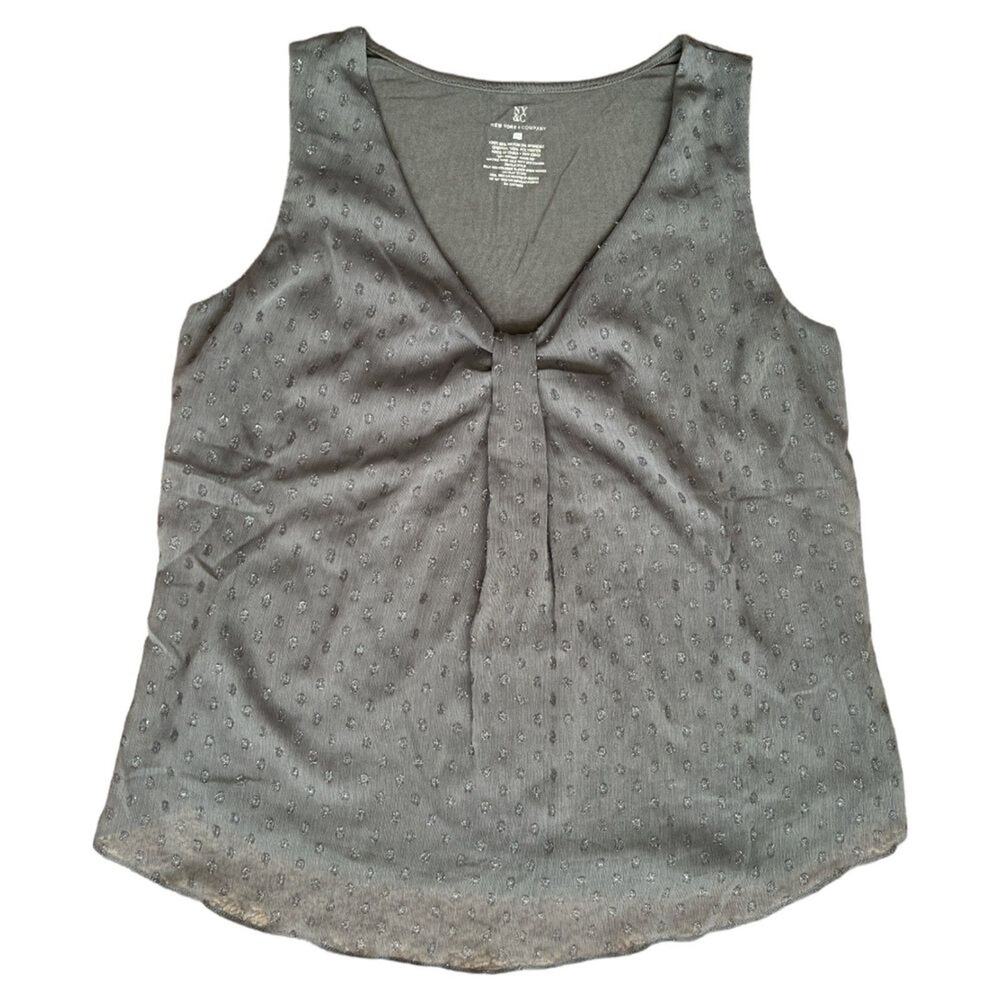 NEW YORK & COMPANY Gray V Neck Sleeveless Top, Medium